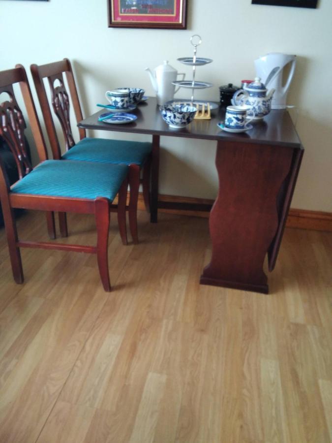 סנים Room In Bungalow - Very Nice View With This Room מראה חיצוני תמונה